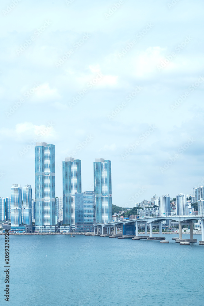 Obraz premium 한국의 부산 바다, 송도의 풍경