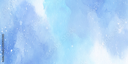 Foto Watercolor background with soft blue hues and white splatters for creative desig