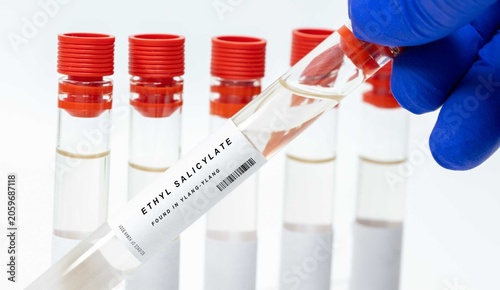 Ethyl salicylate