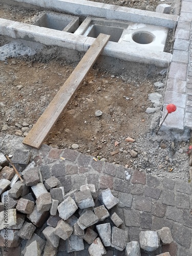 Photos Lavori edili stradali - rifacimento di una piazza pubblica