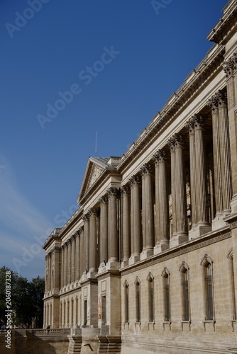 Canvas Print Louvre museum perrault's colonnade architecture in paris france