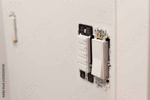 Foto Electrical Light Switch Without Cover During Home Renovation