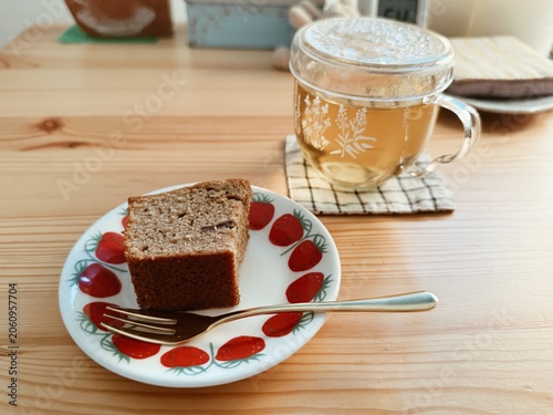 お菓子,ハーブティー,休憩,いちご柄の北欧の食器