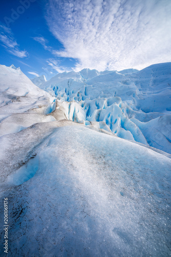 Schilderij op canvas Perito moreno glacier patagonia los glaciares national park dramatic blue ice ri