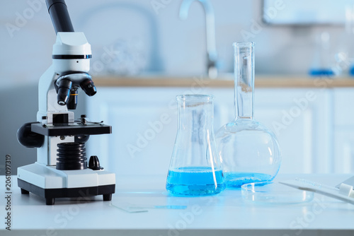 Microscope and laboratory g...
