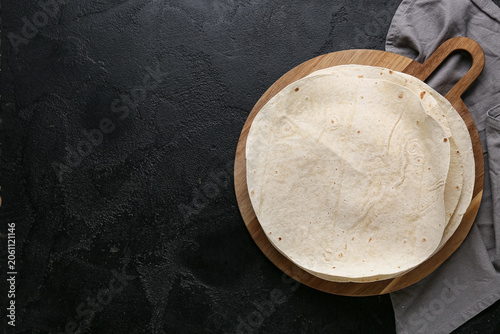 Wooden board with fresh thi...