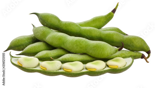 Fotografía Fresh green broad bean pods with opened pod showing white beans and yellow cente