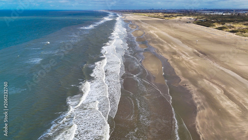 Photos Aerial drone view of a sandy beach on the English Channel coast of Normandy, France