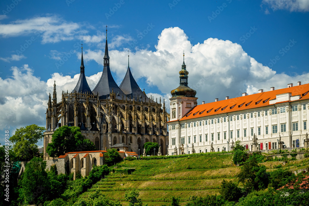 Fototapeta premium St. Barbara's Cathedral and Jesuit College in Kutná Hora