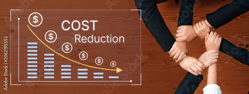 Foto Collaborative Strategy for Achieving Cost Reduction Goals Through Teamwork and Planning in a Business Environment