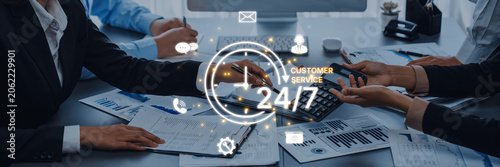 Bild auf Leinwand Concept of 24-hour customer service