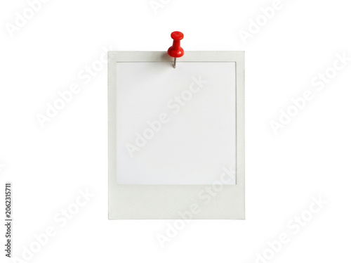 Blank white paper note pinned with a red push pin