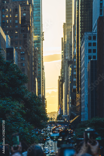 Manhattanhenge and the People