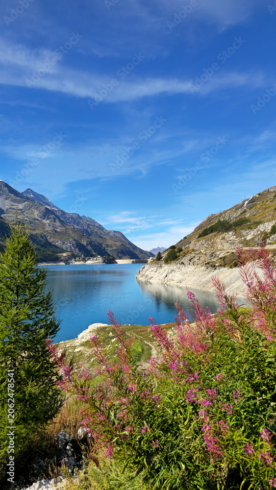 Fototapeta premium Lake Lac du Chevril in the mountain landscape, French Alps, Tignes, Savoie, France, Europe.