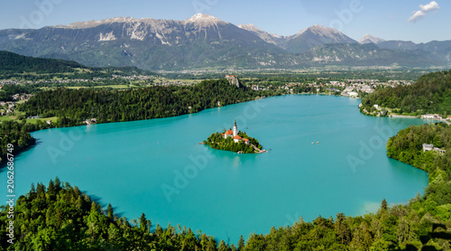 Konstfotografi « Exploration photographique de paysages naturels et patrimoniaux, entre forêts,