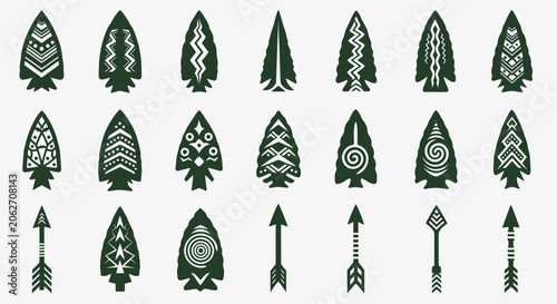 Tableau sur toile Tribal arrowhead collection with geometric ethnic patterns