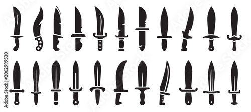 Photos Assorted knives and daggers for combat and hunting applications, sharp and dangerous