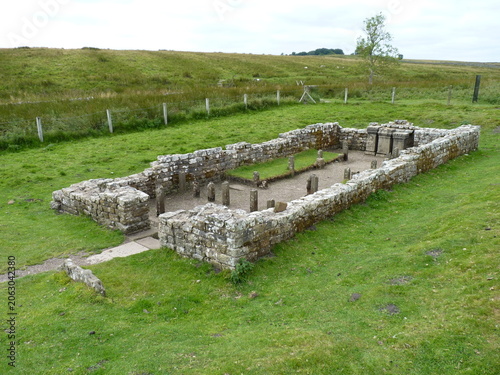 Foto Temple of Mithras adjacent to Hadrian's Wall, England