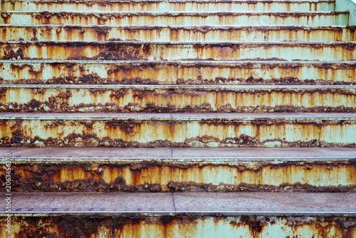 Fotografía Rusty metal stairs detailed texture background