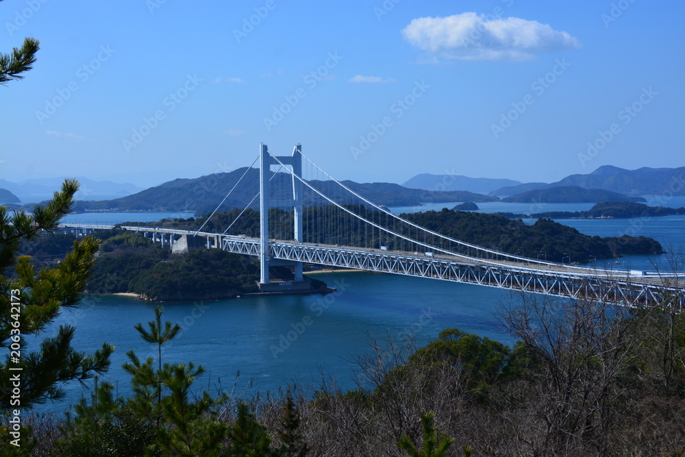 Obraz premium 岡山県 倉敷市の鷲羽山展望台～瀬戸大橋