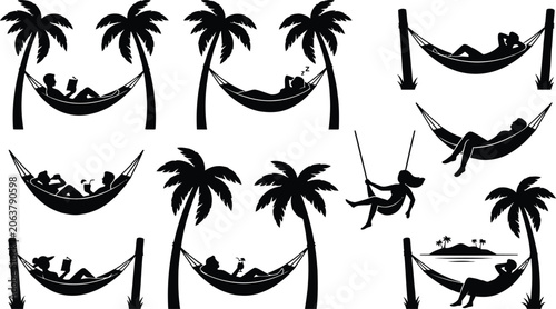 Foto People relaxing in tropical palm hammocks