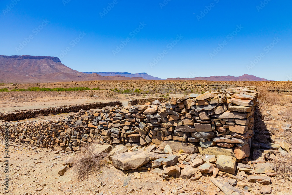 Obraz premium Kookfontein sheep kraal pen, colonial heritage site in the Karoo