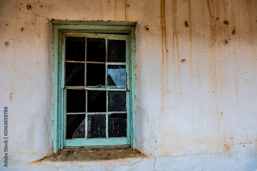 Fototapeta premium Old rustic architectural feature of derelict colonial building