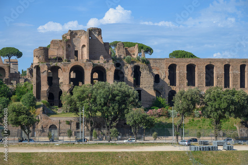 Obraz na plátně Palatine Hill imperial palaces ruins in Rome Italy ancient roman archaeological