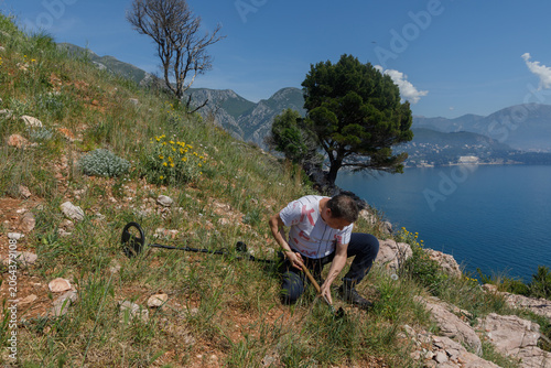 Digging up the supposed location of a valuable find 