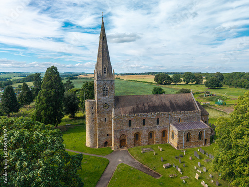 Fotografija All Saints' Church in Brixworth, Northamptonshire, recognized as one of the fine