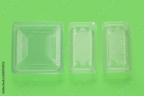 Disposable plastic food con...