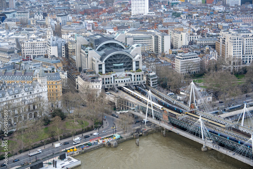 Εκτύπωση καμβά Aerial view of Hungerford Bridge and Charing Cross Station