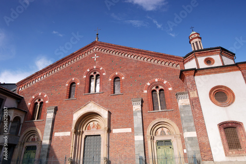 Basilica di Sant'Eustorgio Milano Church cathedral Christian religion buildings