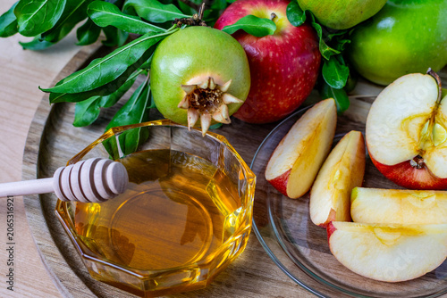 Rosh hashanah apples, honey, and pomegranate for jewish new year