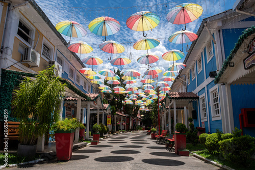 Little Finland in Penedo delights visitors with colorful umbrellas that create a vibrant setting. Penedo – Rio de Janeiro.