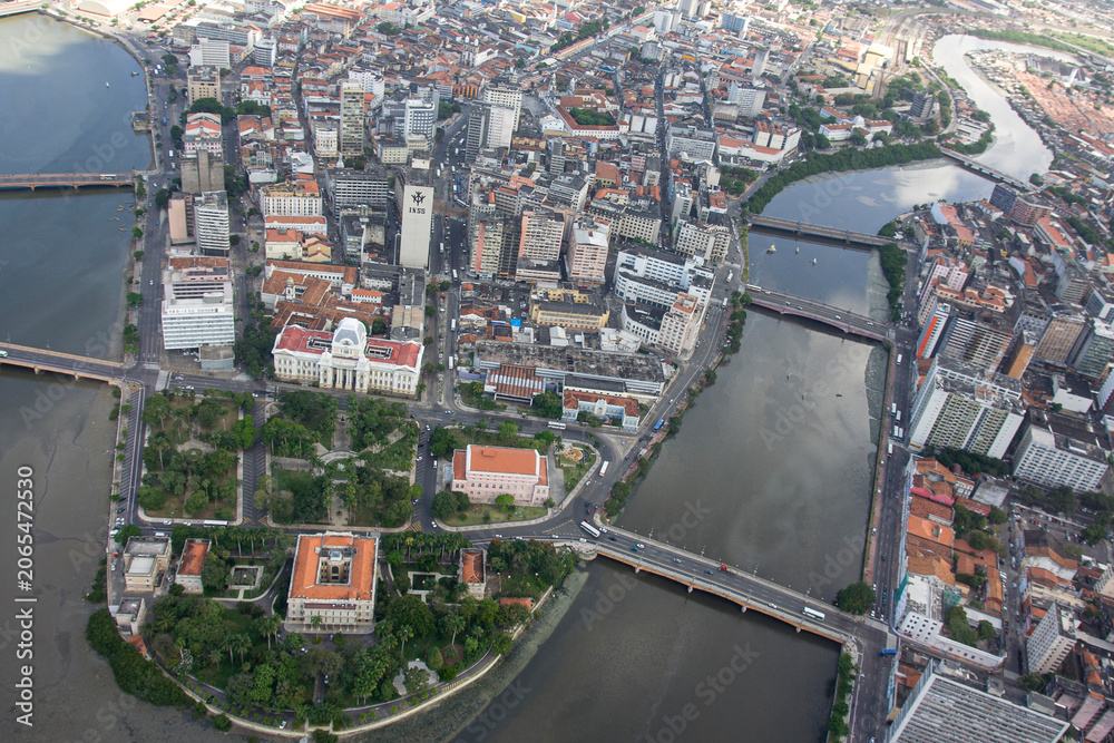 Obraz premium Vista aérea histórica da Praça da República e do centro do Recife em 2006, Pernambuco