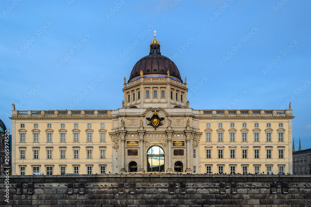 Fototapeta premium Berlin Palace Humboldt Forum Baroque Facade at Dusk