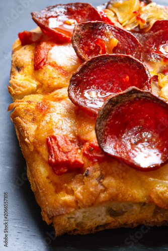 italian american detroit style square pizza