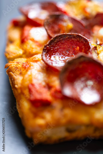 italian american detroit style square pizza