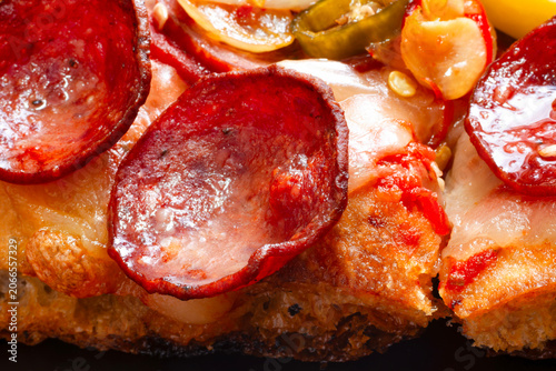 italian american detroit style square pizza