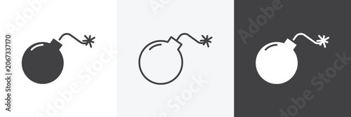 Bomb icons in Thin line black color. flat simple vector symbols illustration.