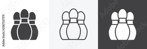 Foto Bowling pins icons in Thin line black color