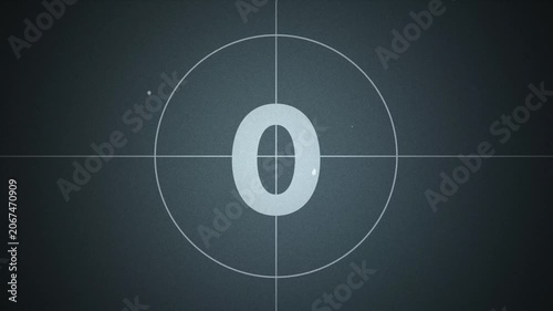 Cinematic Blue Grey Vintage Countdown Video, Retro 5 to 0 Seconds Film Leader Opener / シネマティックブルーグレーのヴィンテージカウントダウン動画、レトロな5秒から0秒の映画風フィルムリーダー素材（冷色系ノイズ・傷エフェクト）