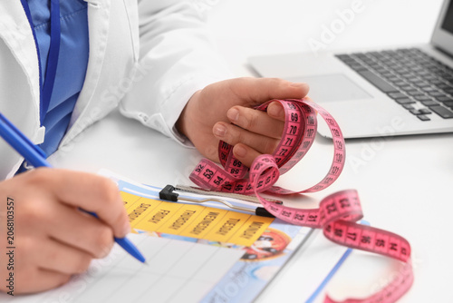 Nutritionist or dietitian p...