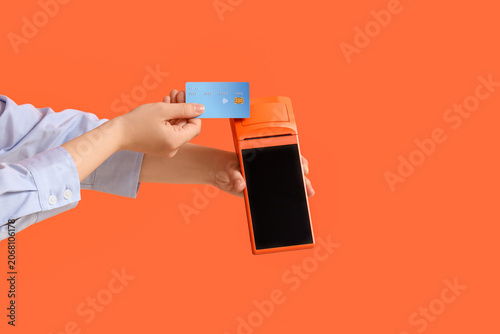 Contactless payment transac...