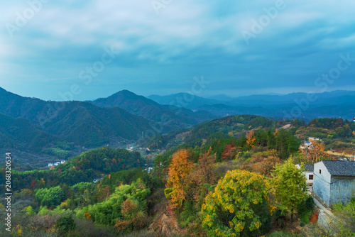 The ancient villages and beautiful natural scenery in the mountainous areas of Anhui Province, China were captured on November 17, 2022