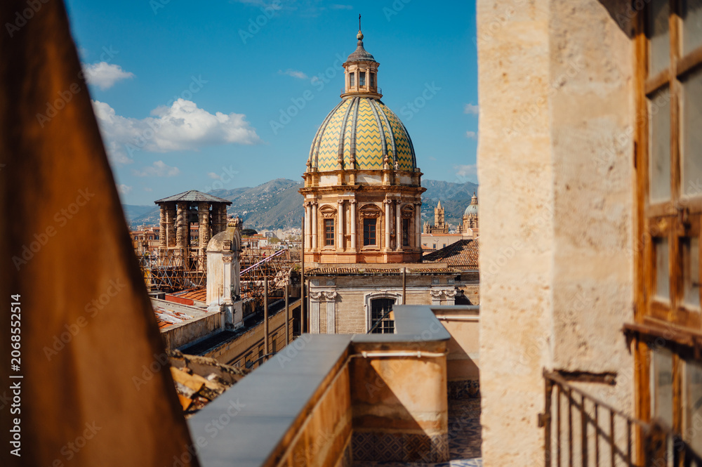 Fototapeta premium Rooftop view of a historic church in Palermo