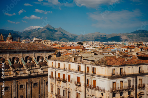 Cuadro en lienzo Aerial view over historic Palermo city and mountains