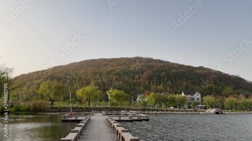 4K Nanbeihu Lake Stone Bridge Boardwalk