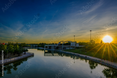 Atardecer en el Parque Juan Carlos I de Madrid